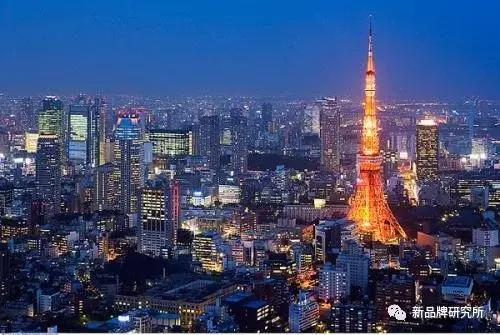 日本消费崩溃启示：别做金色大梦