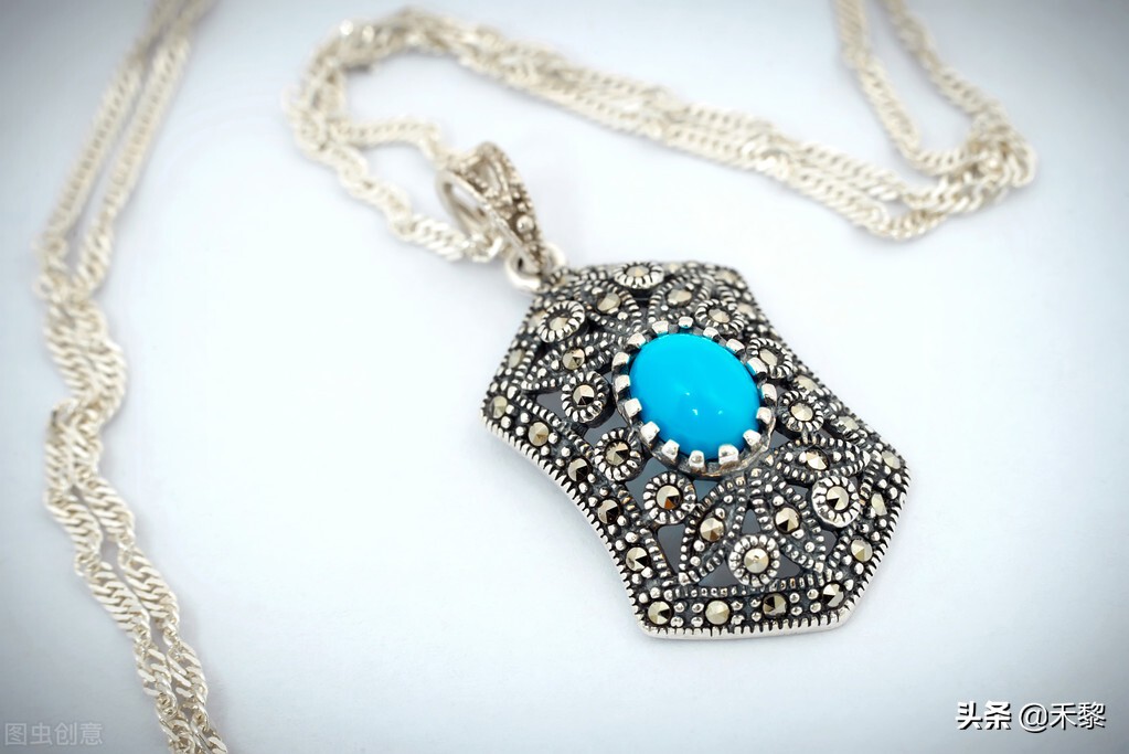 珠宝首饰出单怎么发朋友圈文案,珠宝开业文案朋友圈怎么写