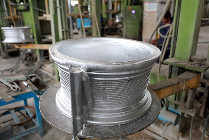 什么样的轮毂质量好,轮毂是怎么造出来的