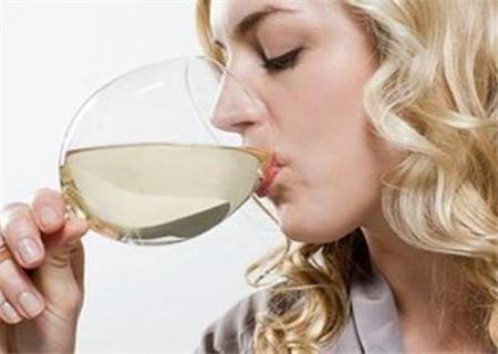 哺乳期可以吃酱油辣椒吗,哺乳期不能吃酸的