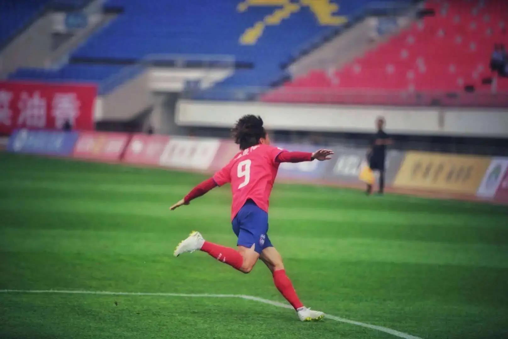 朱雀王子杨贺,杨贺亮相圣朱雀