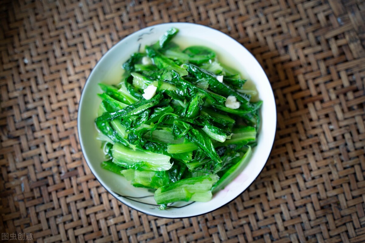 吃绿叶菜的好处,吃绿叶蔬菜对大脑的好处