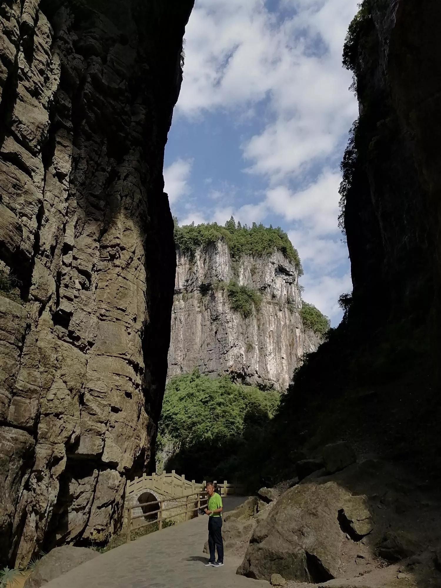 去重庆旅游武隆天坑,游重庆武隆天坑天生三桥