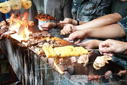 带大家看看兵哥哥的伙食,消防员和兵哥哥的伙食