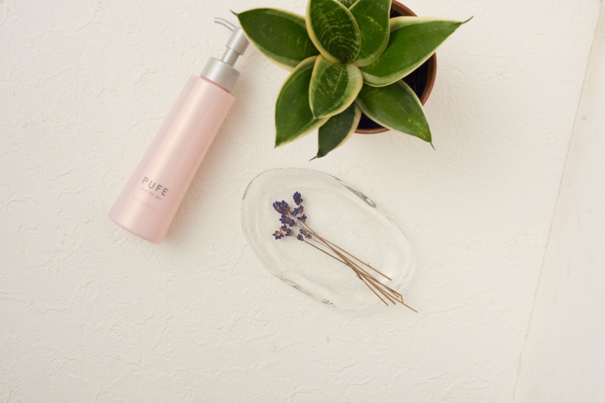 每天勤勤恳恳护肤,当代年轻人勤勤恳恳护肤