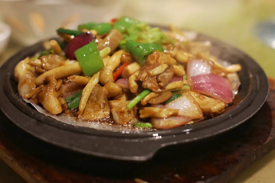 海口物价堪比内陆一线？当地数一数二的餐厅，居然人均不到50元