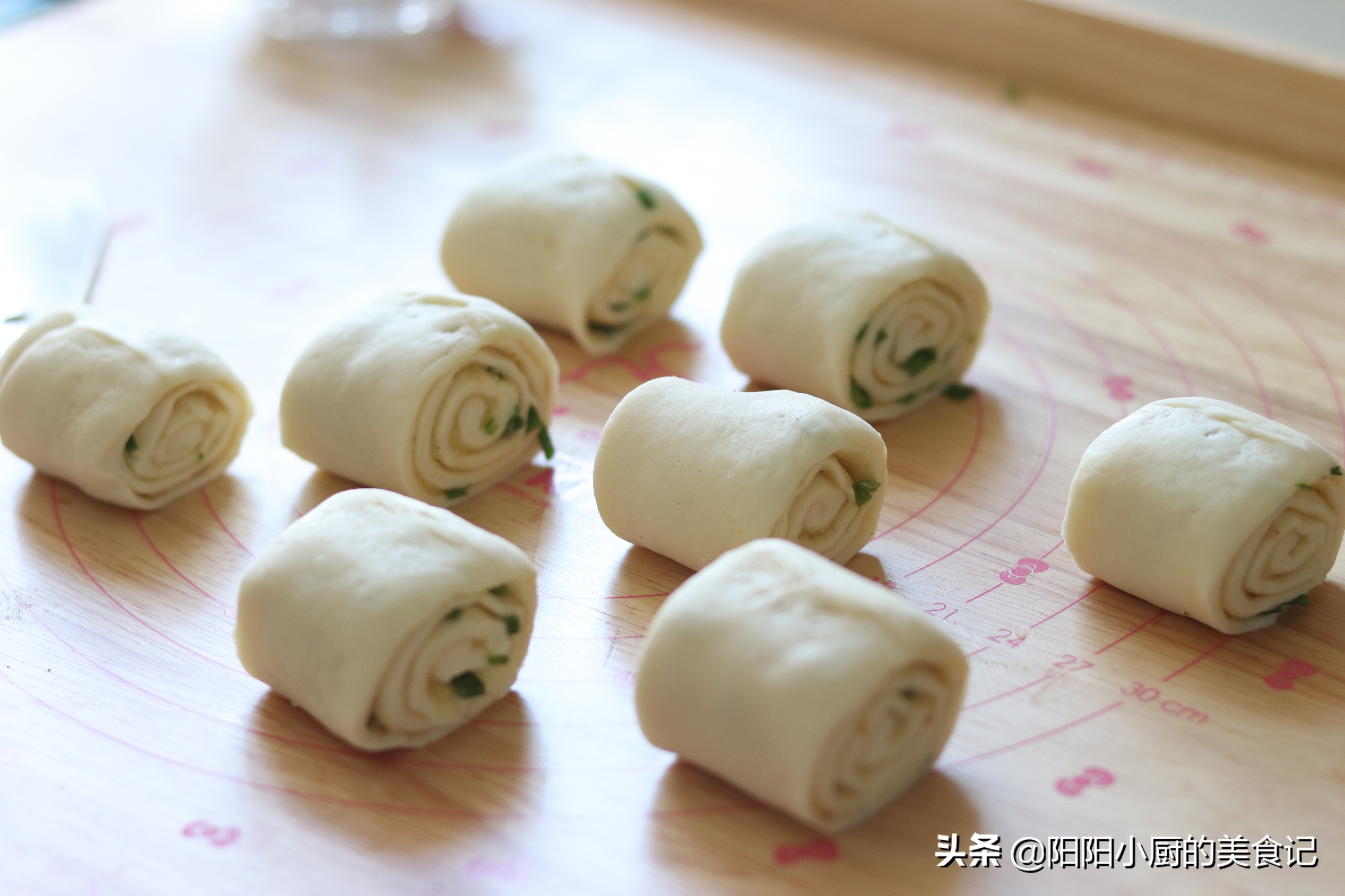 千层饼葱油家常做法,油酥千层饼怎么做酥脆松软有层次