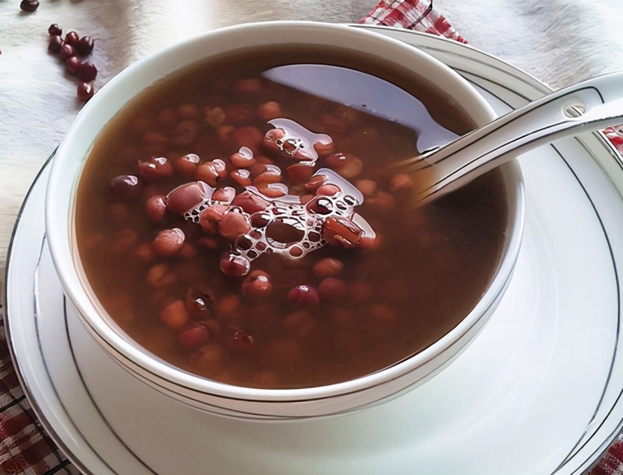 现在这个季节喝红豆薏米汤好不好,食疗养生红豆薏米汤这么吃才祛湿