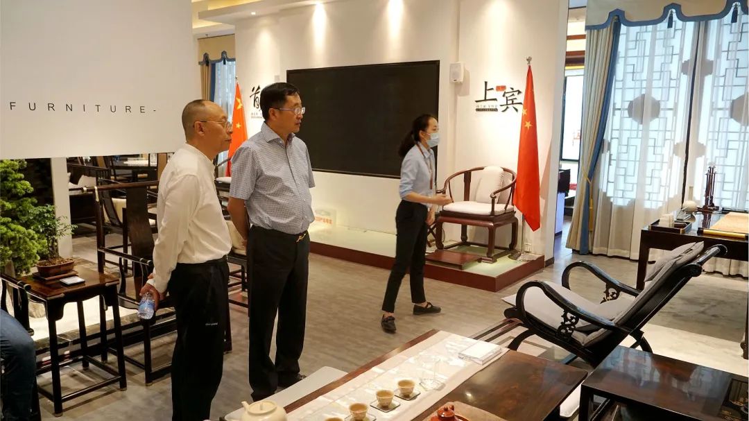 热烈欢迎集团领导莅临座谈会,热烈欢迎领导莅临参观交流