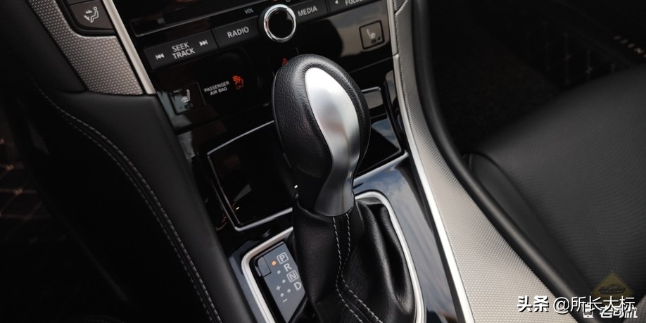 英菲尼迪q50l一阶测试,英菲尼迪q50灰色提车作业