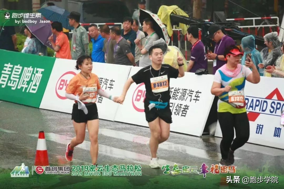 跑步的人70%单身,不要羡慕早起跑步的人75%单身