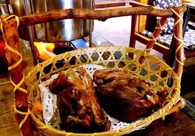 烧烤也能红遍金钻广场一条街,长春烧烤最有特色的烧烤店