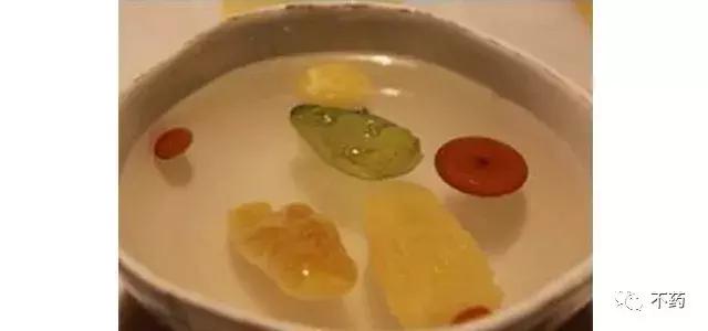 为啥我的蜜蜡是白的,我的蜜蜡为什么不是松香味