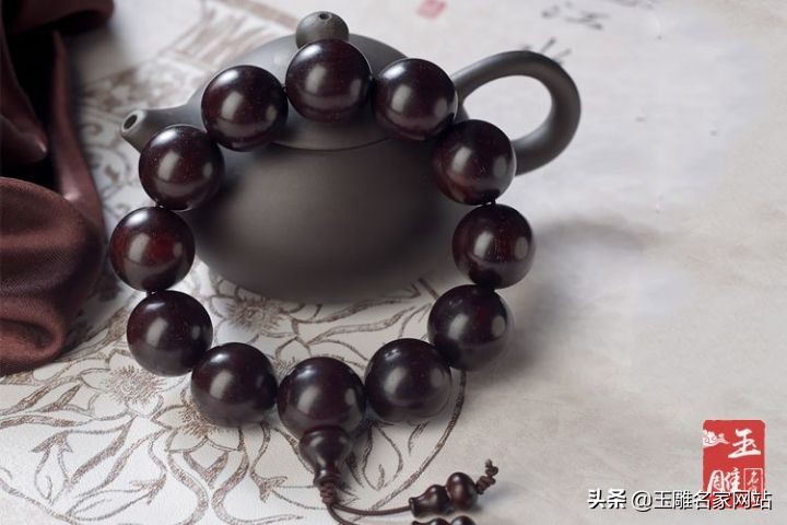 檀木手串应该怎么盘玩,檀木手串怎么盘