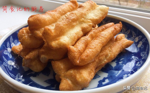 炸油条好吃真正的秘方,半小时快速炸油条的方法和配方