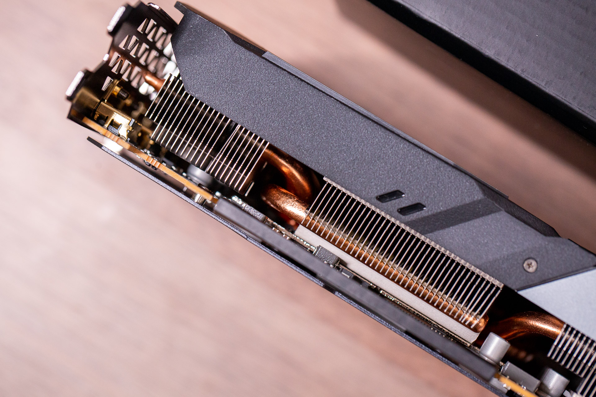 b550主板能发挥5900x性能吗,b550主板支持5800x3d吗