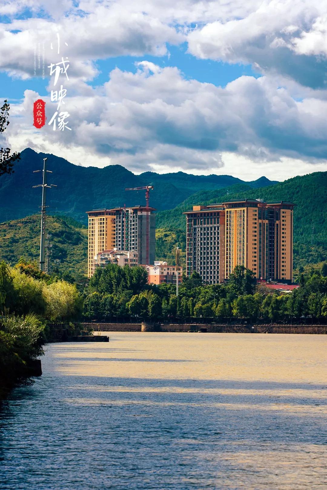 剑阁哪些地方历史悠久,剑阁县的简介