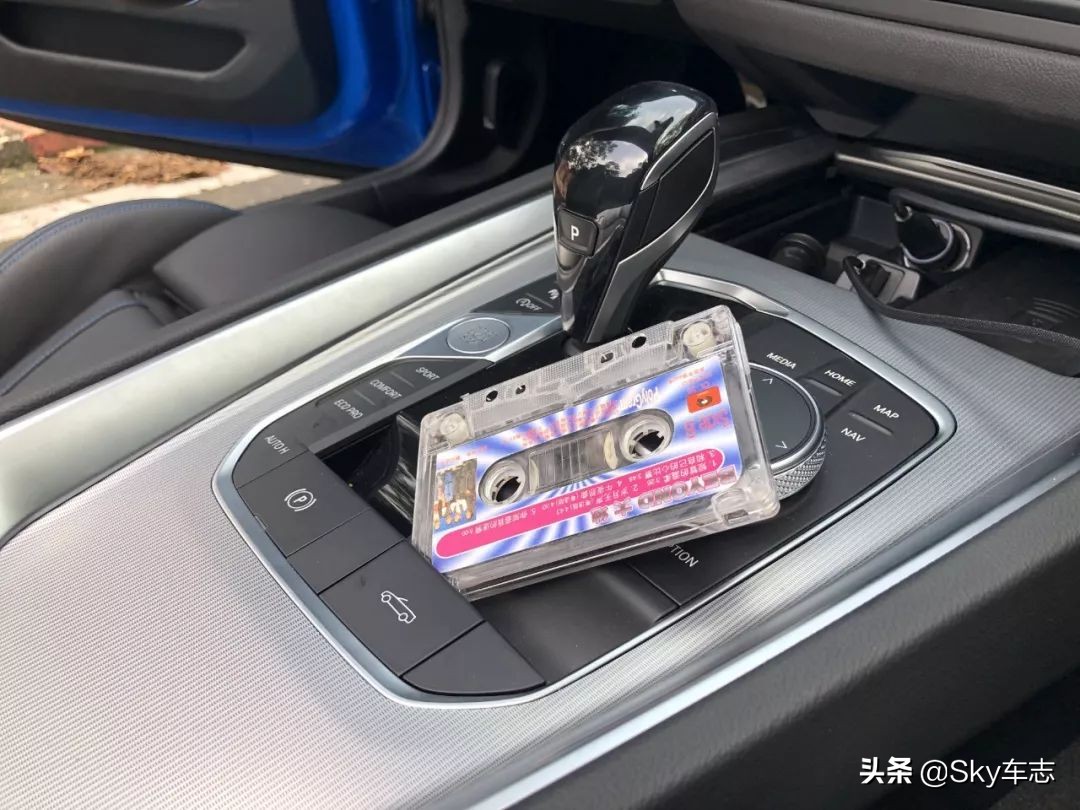 宝马全新z4硬顶敞篷车型试驾,全新一代宝马z4硬顶