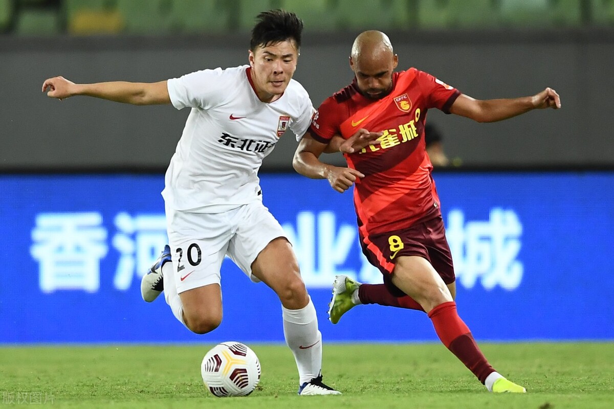 上港引援亚冠最新信息,上海上港保利尼奥归化了吗