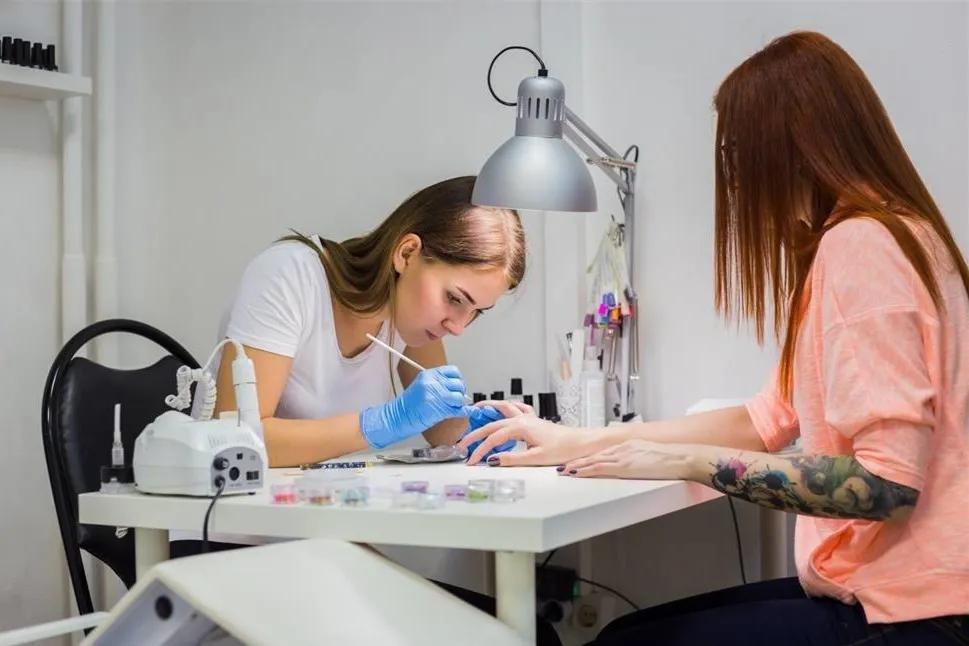 新手入行如何成为美甲师,2年美甲经验