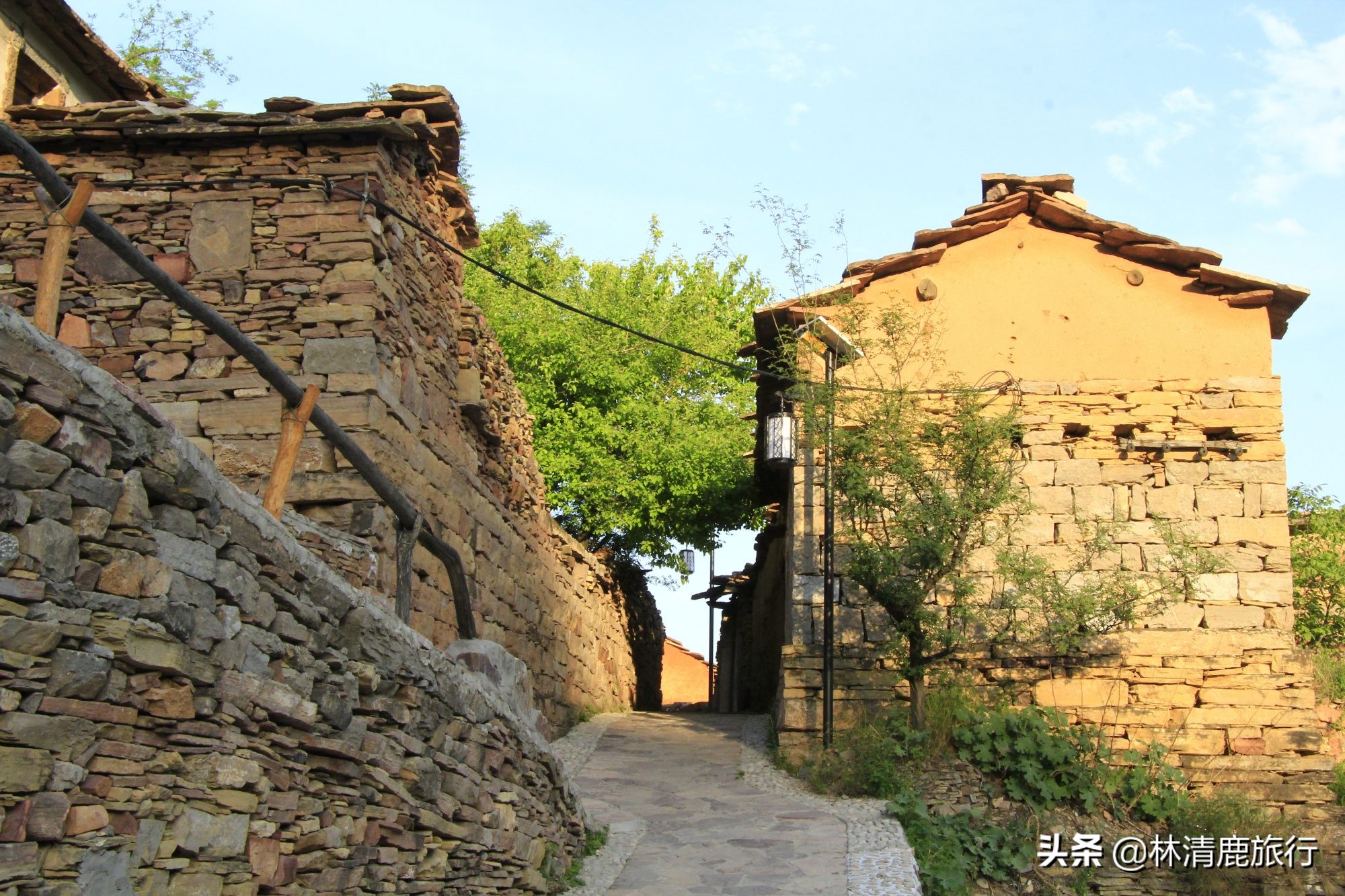 一个被遗忘的石头村,石头村一个被遗忘的古朴村落
