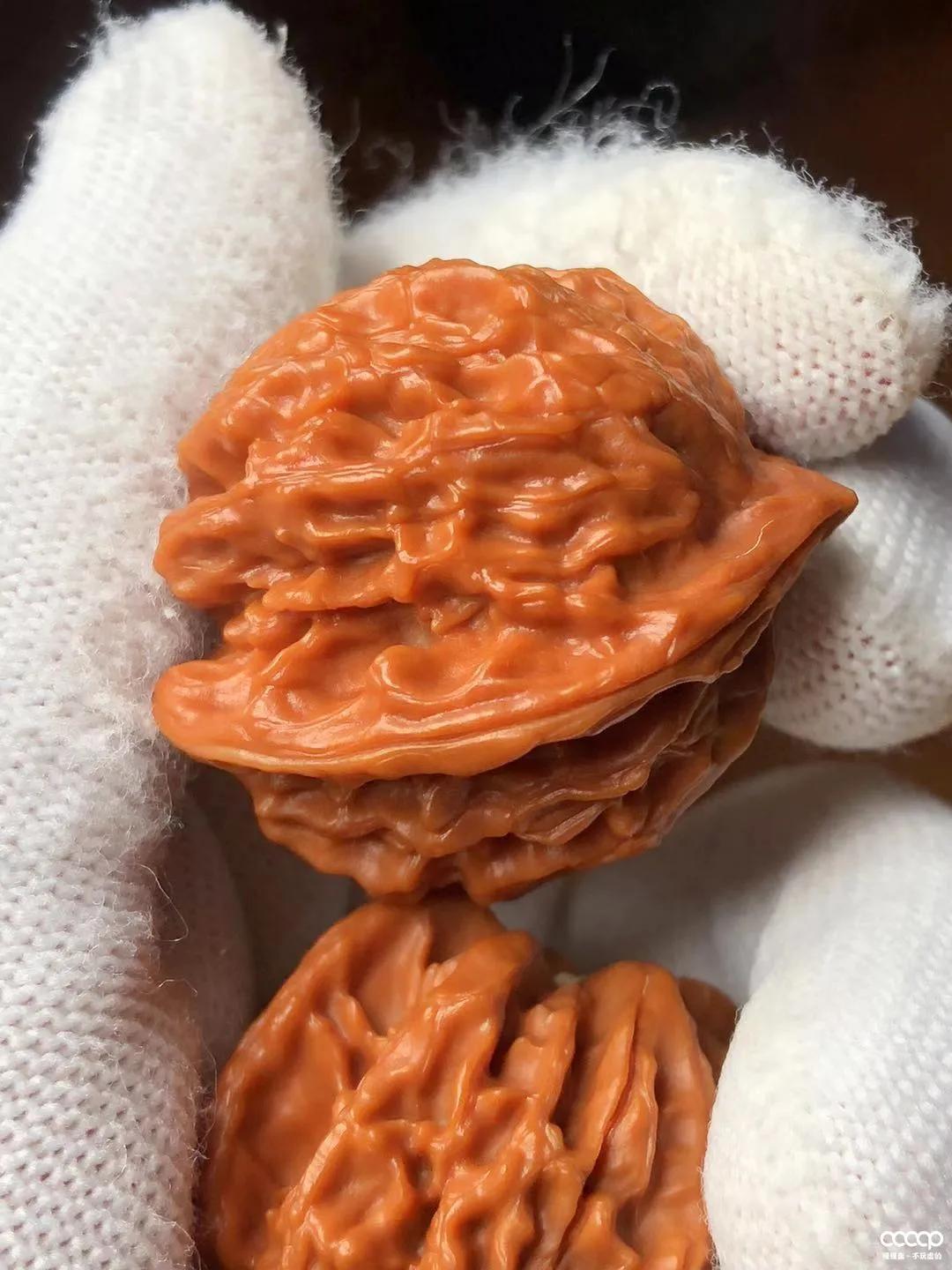 有毒！又一位宝藏小姐姐，玩核桃最爱“马虎”，朋友眼里是奇葩