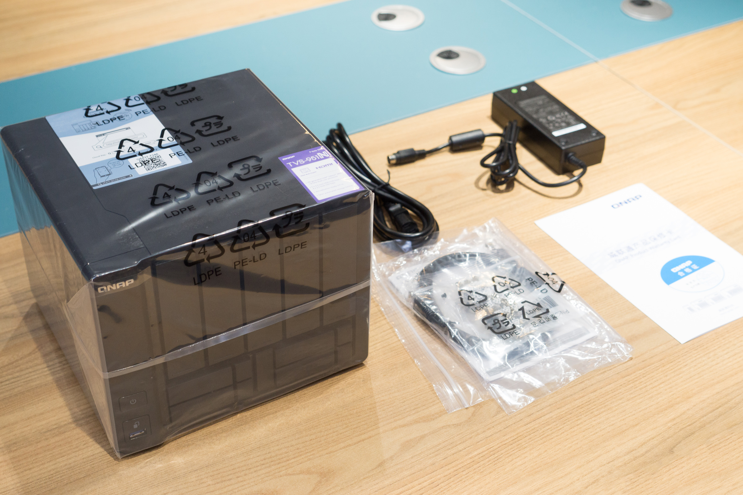 威联通TVS-951N的办公应用：改稿再多也不愁，想回哪稿就哪稿