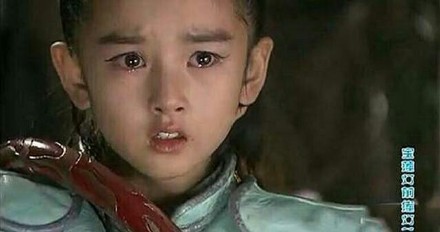 曾黎穿衣打扮图片大全,曾黎戴墨镜西装照片