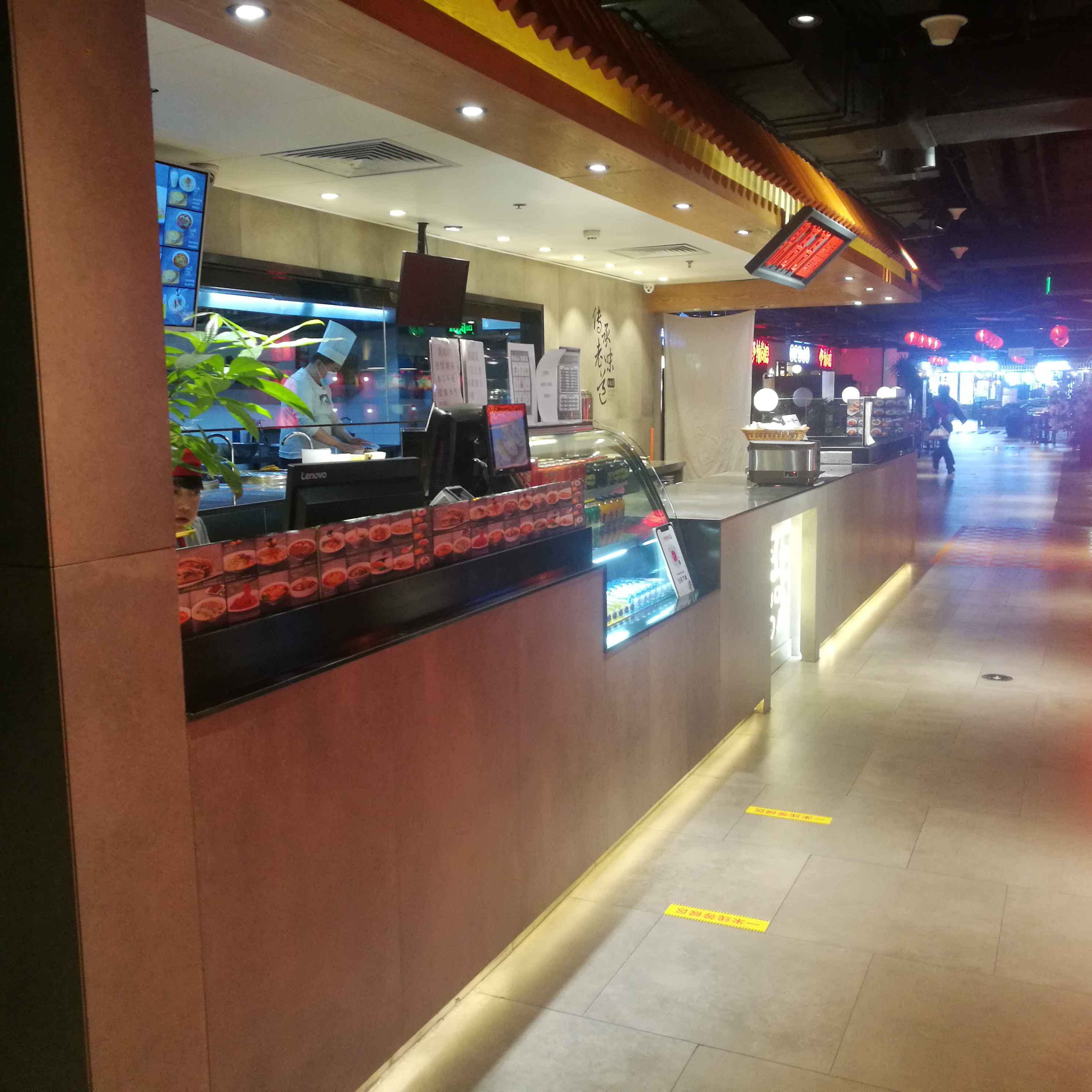 浅谈疫情对餐饮业影响,新冠疫情对于线下商铺的影响分析