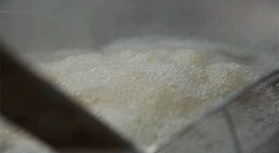 独家揭秘20年卖了两百多万只鸡的老板,到底有什么特异功能!