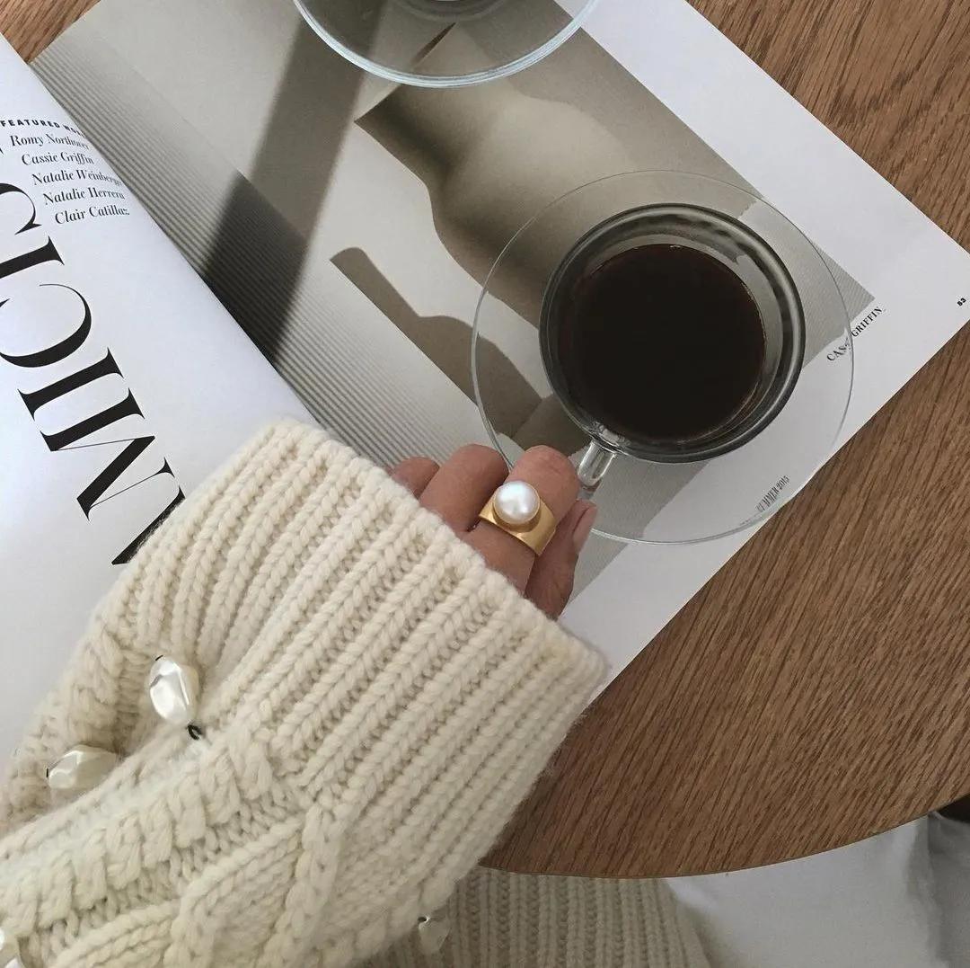 除了优雅贵气,珍珠还能休闲、叛逆、又嘻哈?