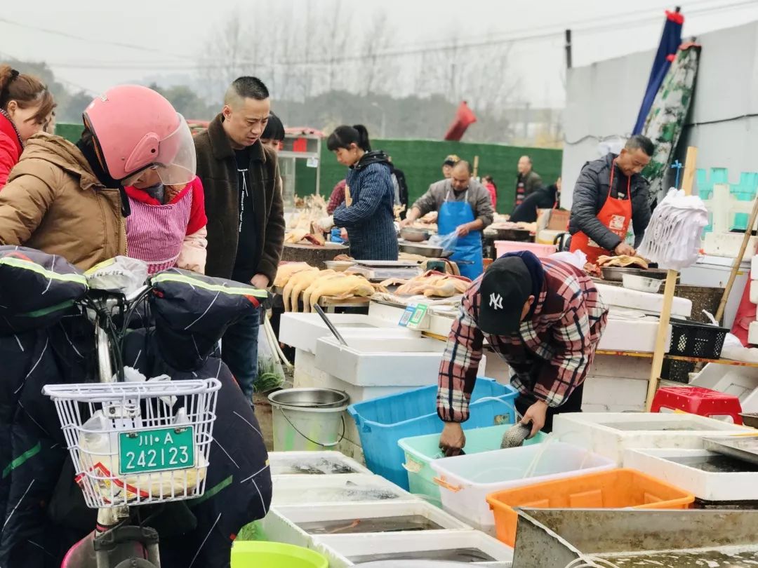土土的土桥,露天集市粗放好逛