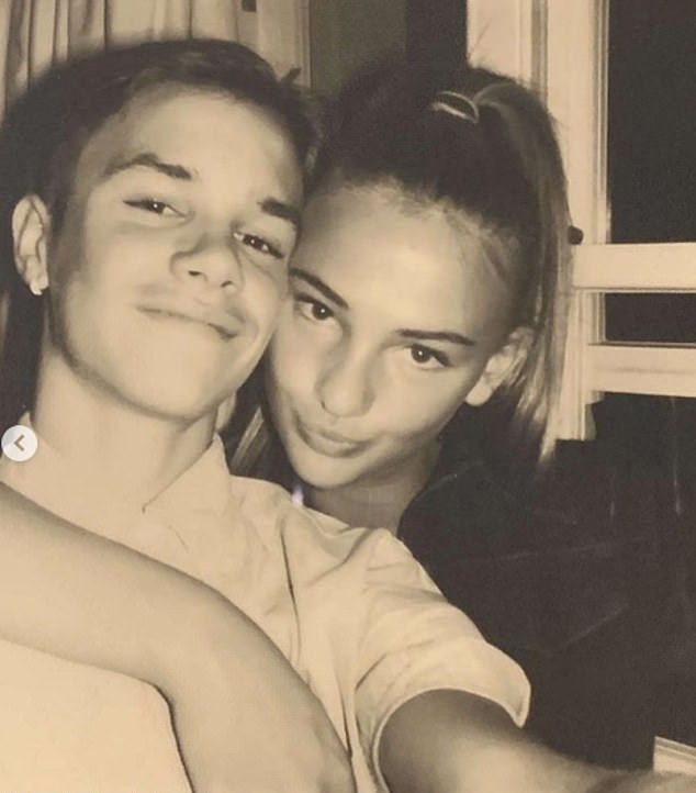 小贝17岁二儿子和女友撒狗粮!超模脸媲美贝嫂,小贝儿子都早恋?