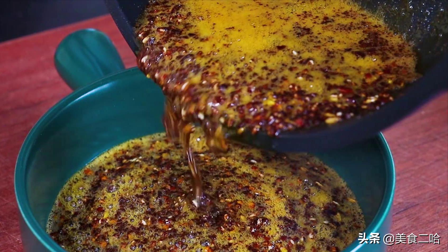 自制烤面筋:半斤粉能做30串,劲道麻辣,在家轻松实现面筋自由