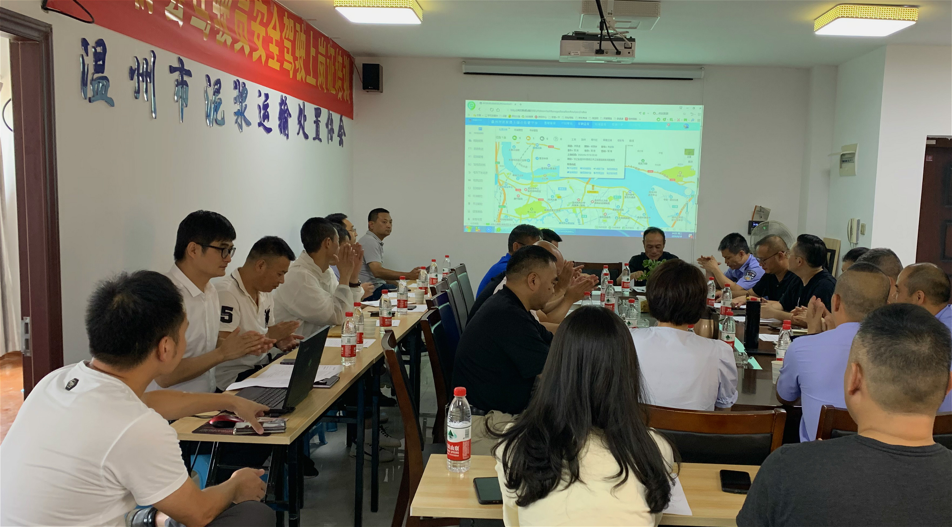 工程车过减速带,工程车减速时间