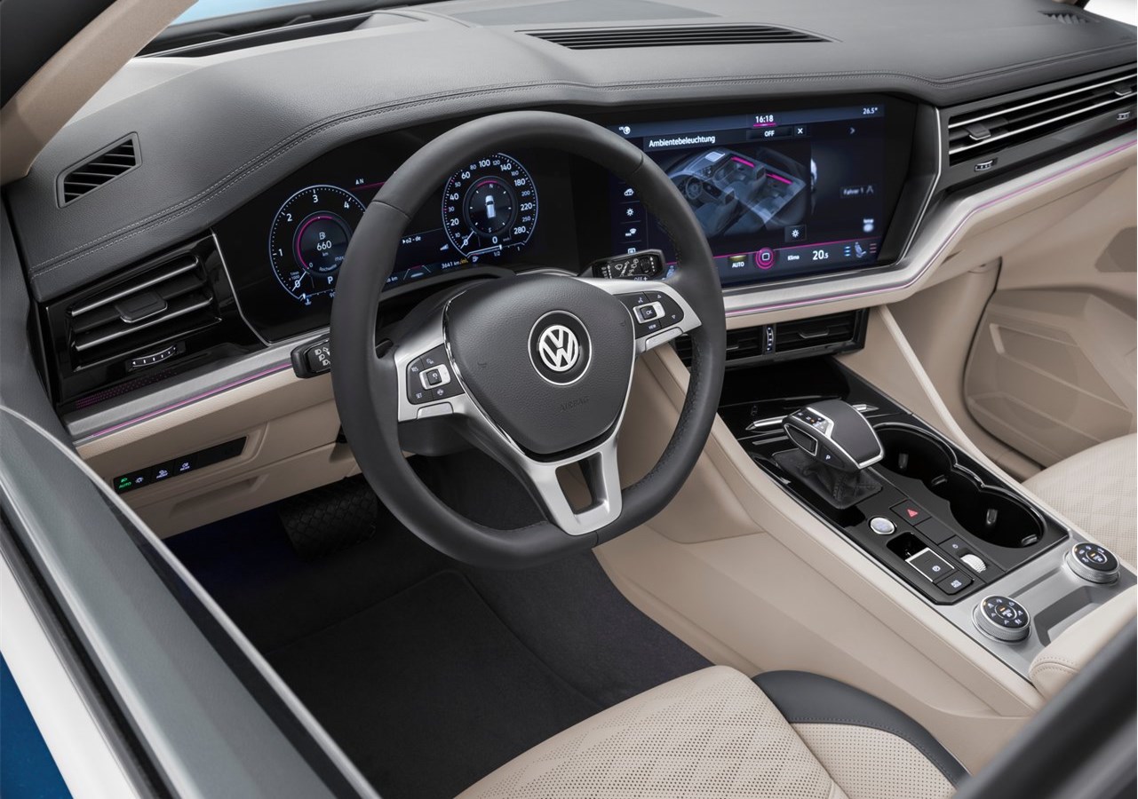 巅峰时配W12，今为销量出2.0T，带托森四驱的途锐还行吗？