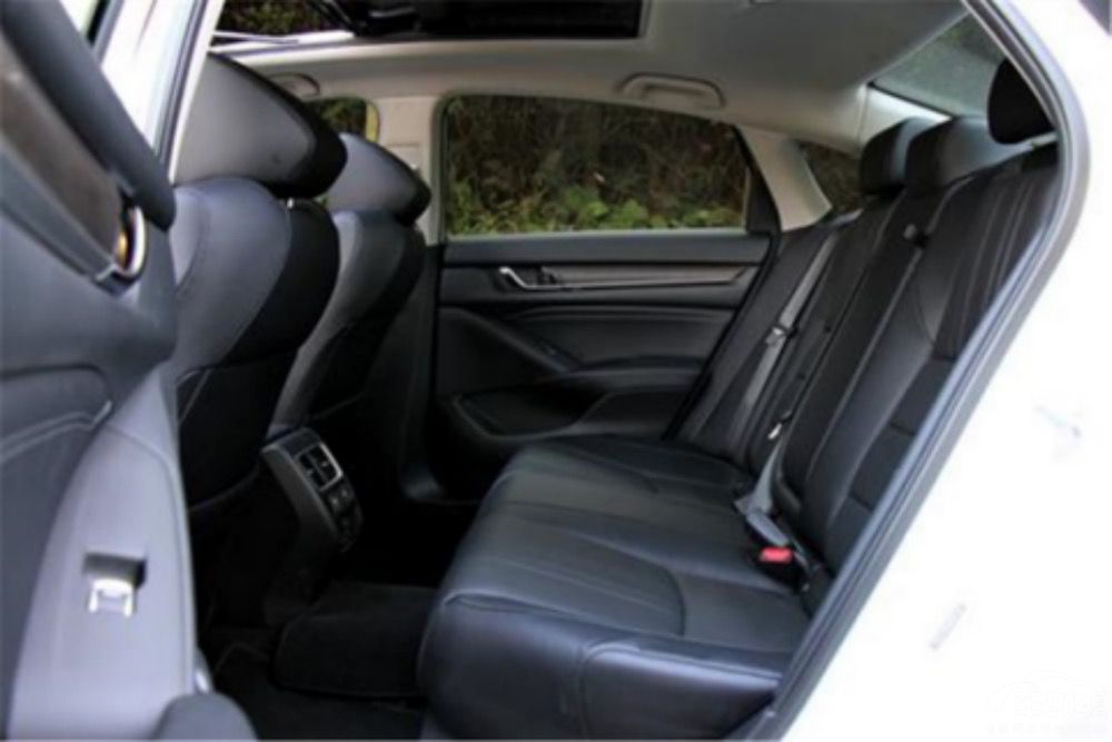 一直嚷嚷要加价的两厢思域，为何也开始优惠了？