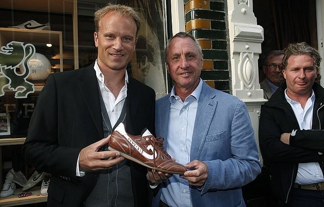 青春风暴阿贾克斯阵容,阿贾克斯青春风暴晋级之路