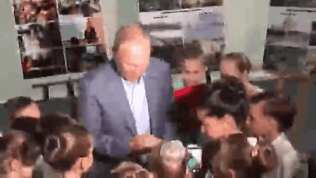 俄罗斯萌娃索菲亚,普京和俄罗斯孩子的互动