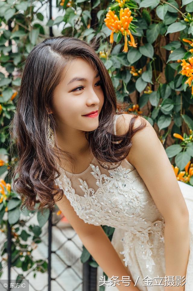 照片背景不好看怎么虚化无需抠图,人像照片背景修图教程