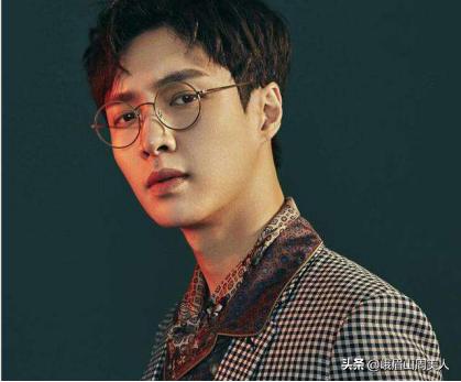 戴眼镜总被吐槽像“憨憨”?先别生气,可能是你就没挑对眼镜