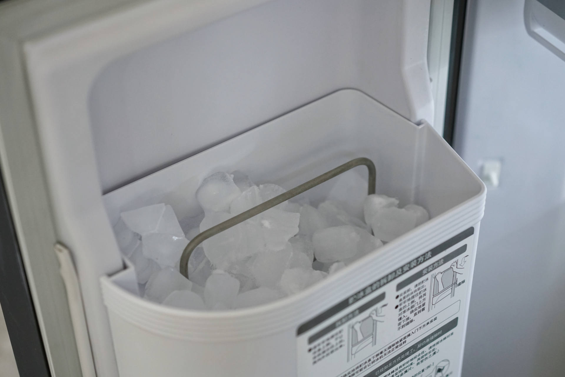 2000左右超高颜值冰箱,日立3200xc不出冰块怎么回事