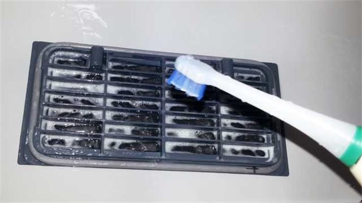 洗衣机里面的内壁膜要不要撕掉,洗衣机隔板要拿开吗