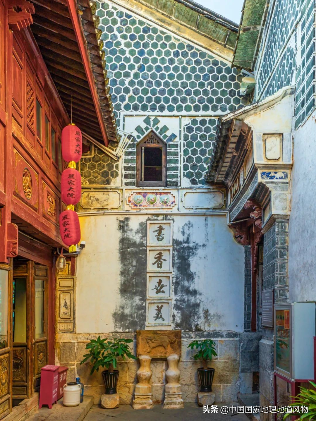 云南有个地方比大理丽江更出名,昆明风景为什么没有大理和丽江好