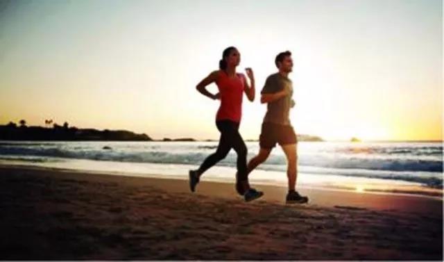 膝关节退化的正确方法,膝关节退化的治疗方法