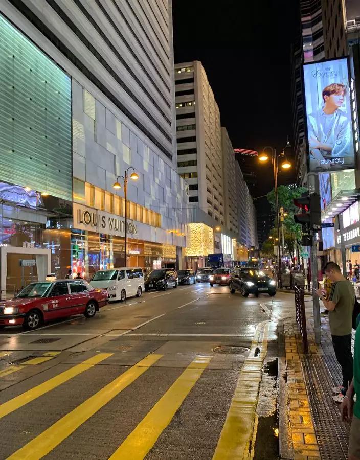 从来没见过如此冷清现场,从没见过如此空荡荡的长沙