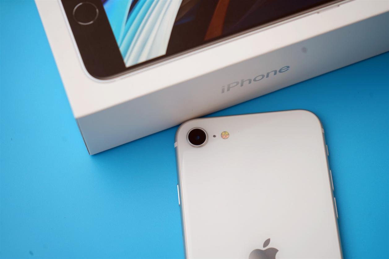 iphonese全面评测,iphonese最新一代测评