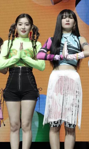 上万元的大牌衣服说剪就剪,这些明星的造型师还没被拉黑?