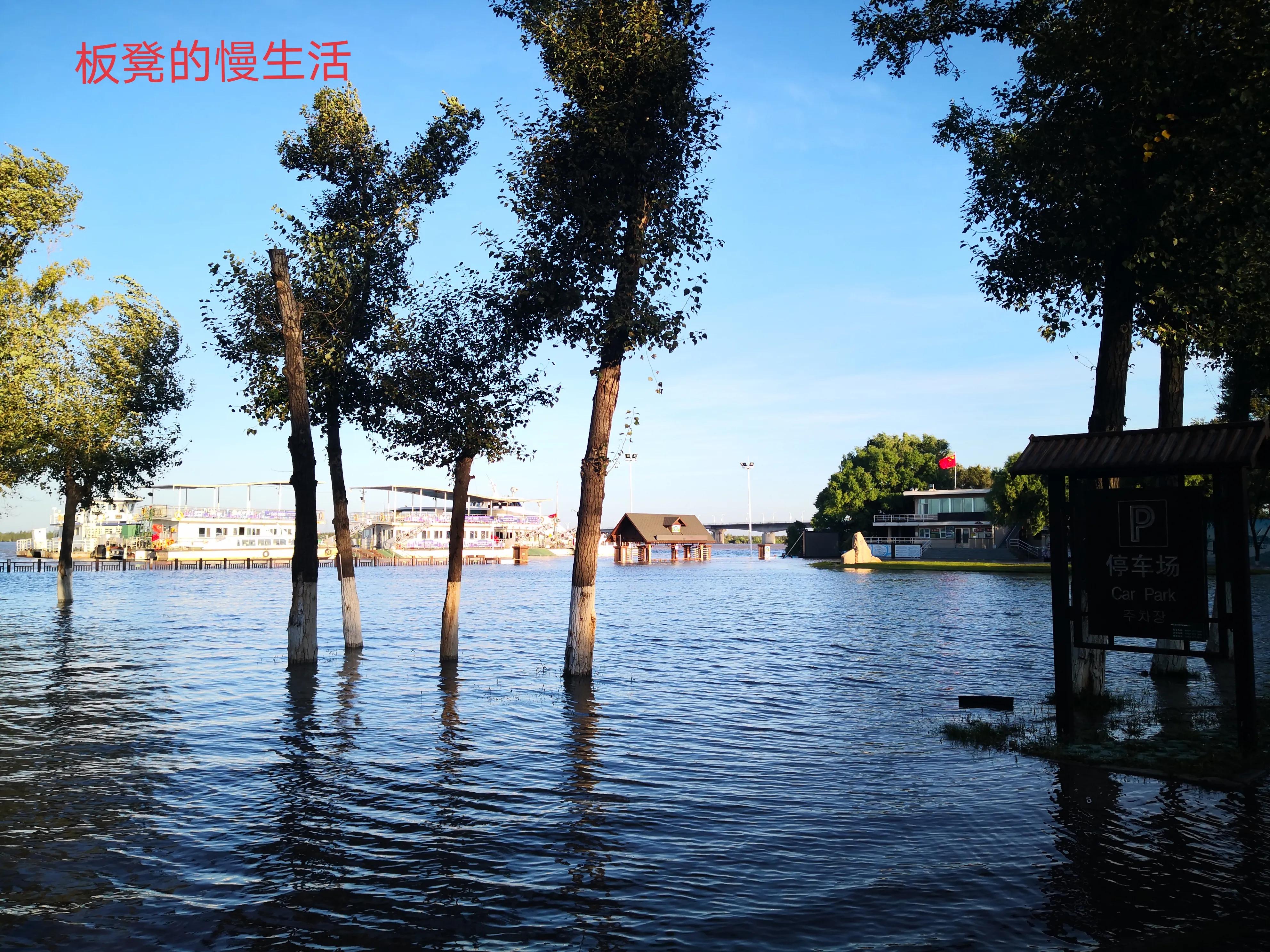 冬日探访住在嫩江边的“老神仙”，邂逅并沉醉于冰上绝美落日