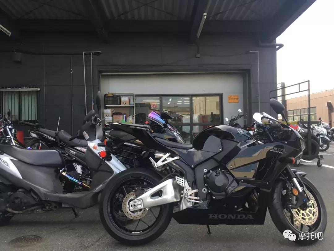 日本中古市场二手摩托车,日本大阪二手摩托装备店